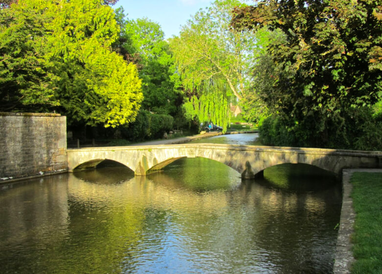 Les ponts du village de Bourton-on-the-Water enjambent la rivière Windrush